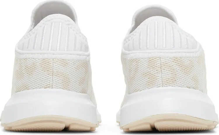 Adidas Wmns Swift Run X 'Leopard - Halo Ivory' sneakers, cream