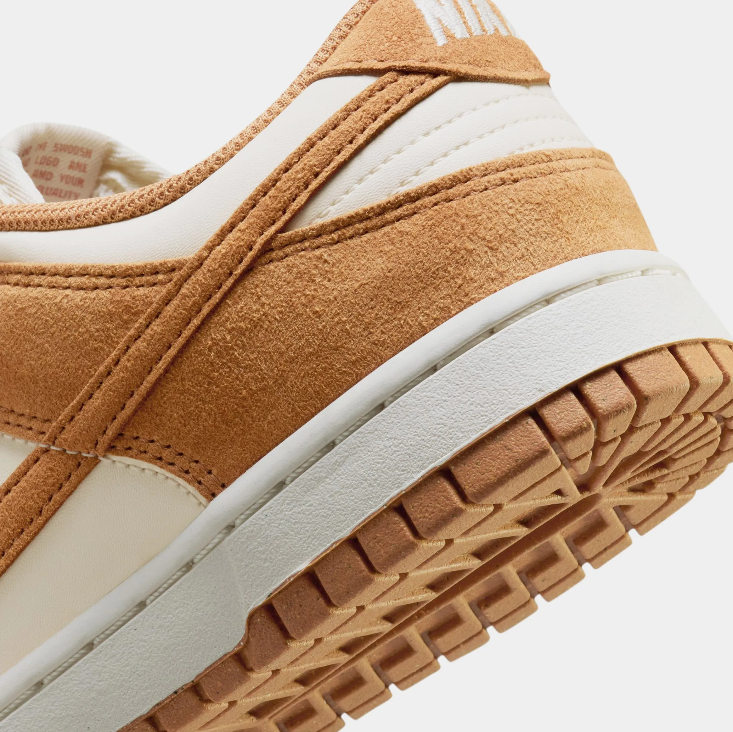 Dunk Low Womens Lifestyle Shoes (Coconut Milk/Flax/Sail)