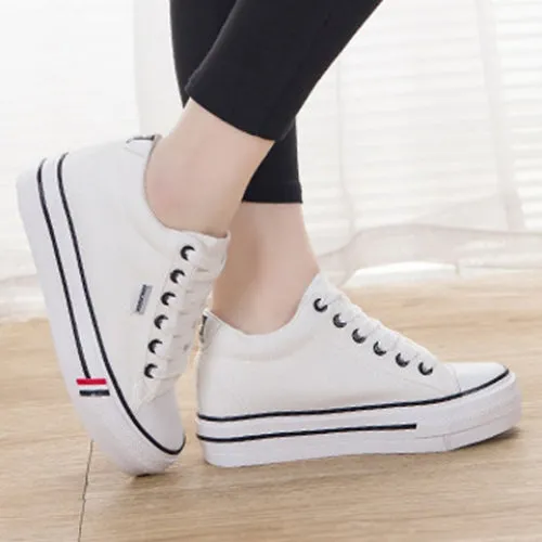 Preppy Style Lace-Up and Round Toe Design Women's Canvas Shoes